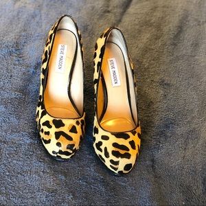 Steve Madden Leopard Print Blocked Pumps